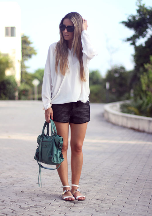 Black-and-white-look-blogger-6