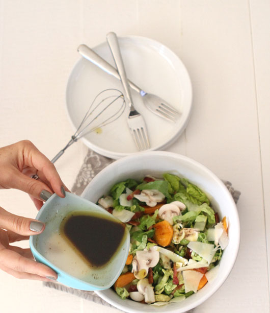 Persimmon-Salad-With-Balsamic-Lime-vinaigrette