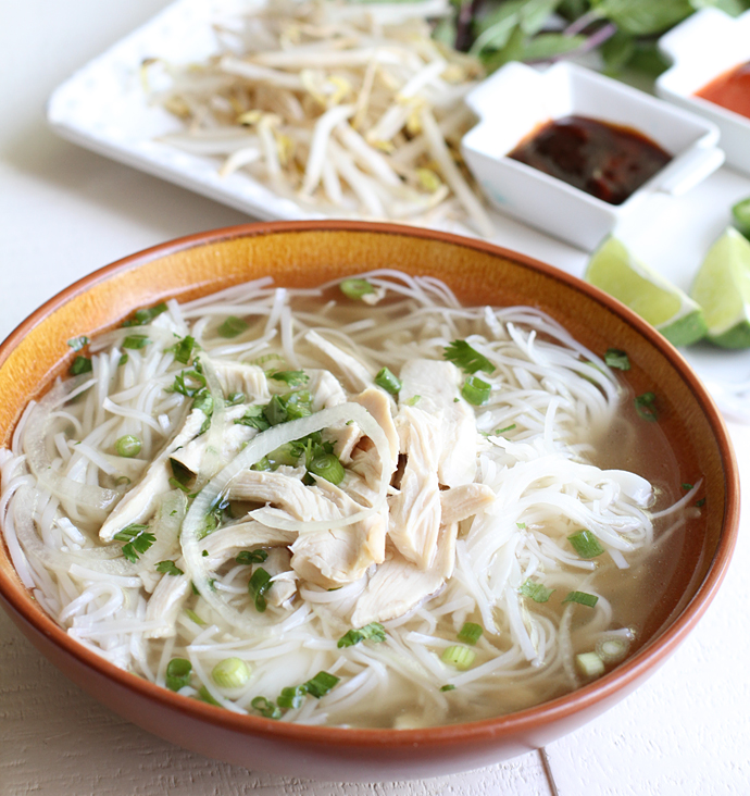 chicken-pho-soup-and-toppings