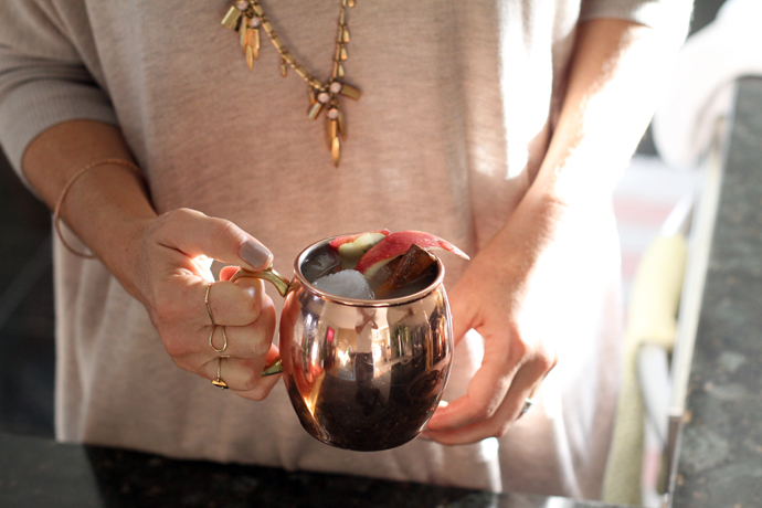 apple-cider-moscow-mules