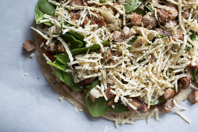 Caramelized-Onion-Chicken-Pizza-6